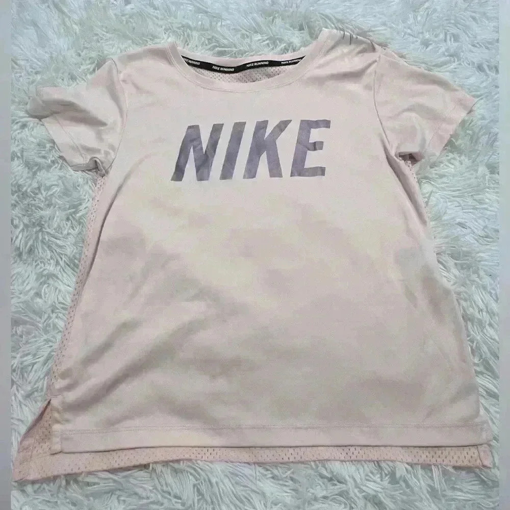 Nike Dry Women’s Running Miler Shirt   Size XSmall